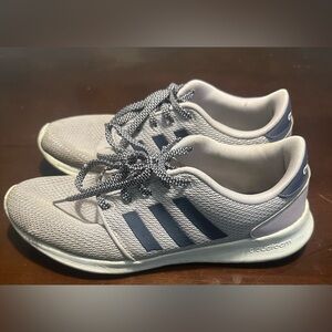 Adidas Gray and Black Sneakers woman’s